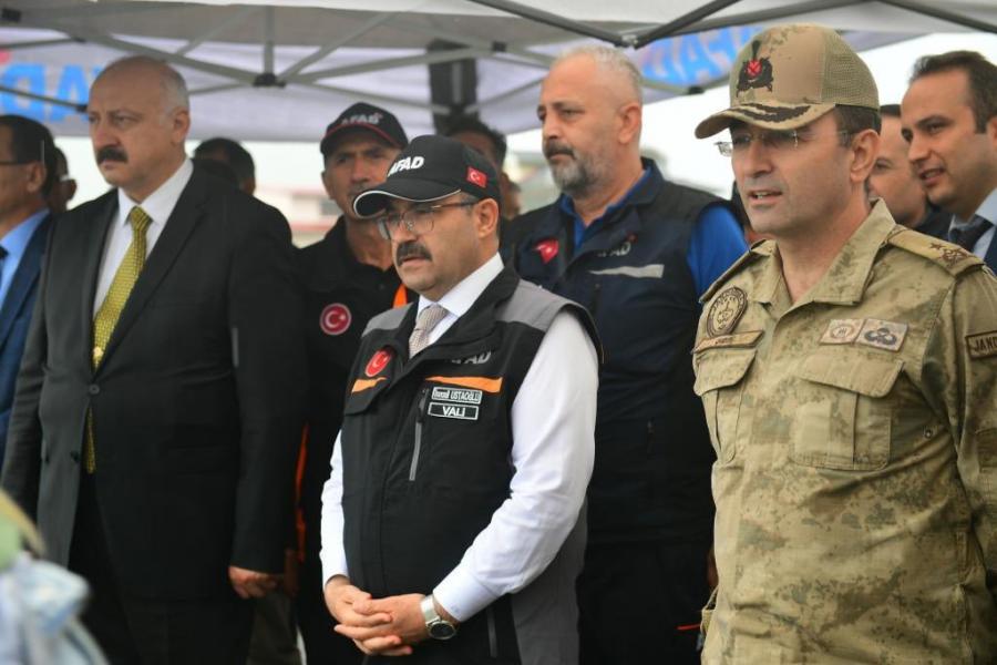Trabzon Valisi İsmail Ustaoğlu